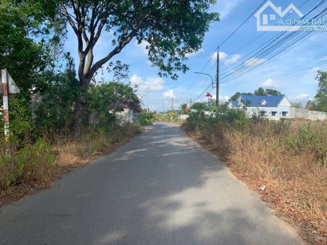 Bán 5400 m² đất vườn quy hoạch thương mại dịch vụ tại Xuân Lộc, Đồng Nai, View hồ Gia Ui