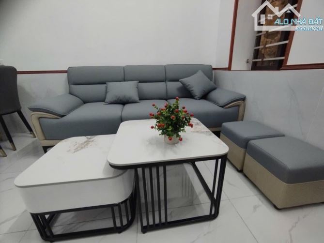 Bán tập thể tầng 1 Bạch Mai Tô Hoàng, thiết kế  Duplex sổ 43m2 sd 75m2, tiện ích bạt ngàn