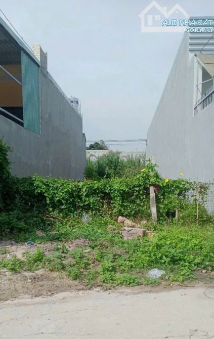 BÁN ĐẤT MT BÊ TÔNG, P.TÂN AN, TP.TDM, DT:5x30, NỞ HẬU 6M, TC100M2, SHR, GIÁ 1,690 TỶ