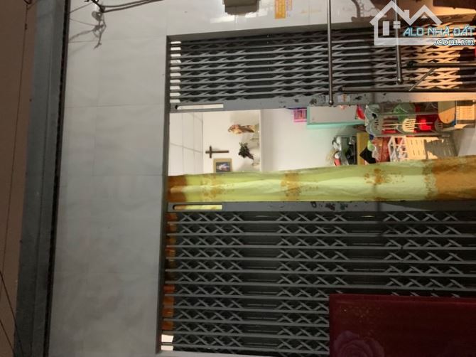 Bán nhà cấp 4 hẻm đường hà Huy giáp phường thạnh Lộc quận 12