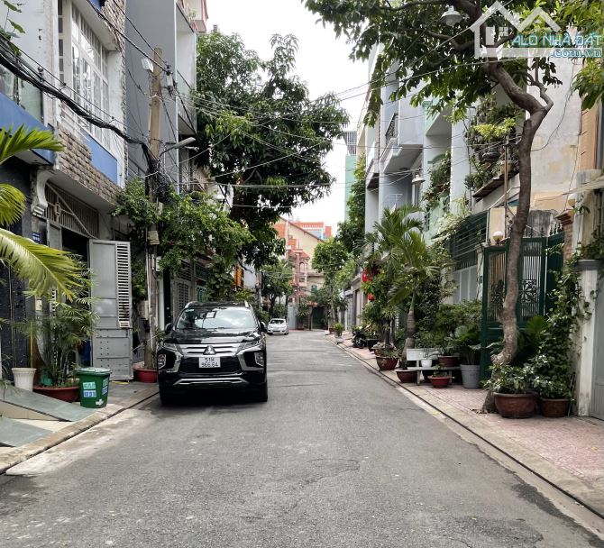 Nhà Như Biệt Thự -  Hoàng Hoa Thám - Cộng Hoà - DT 7.2x21
