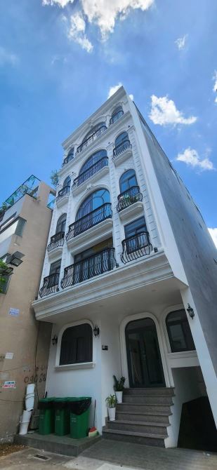 Căn hộ mới full nội thất 29 Phòng 7x20 x 7 tầng thang máy thu nhập 150tt/th