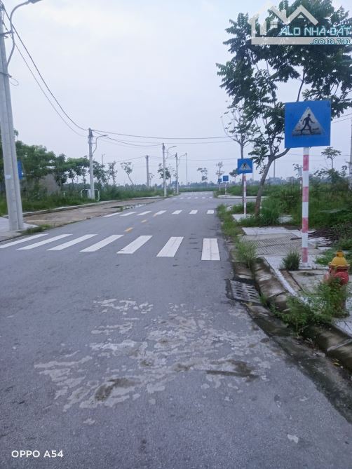 Bán đất đẹp khu quy hoạch hoàng quốc việt gần trung tâm thành phố