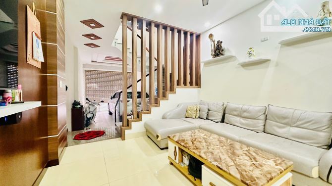 CHO THUÊ NHÀ NGUYÊN CĂN ĐẸP –ĐƯỜNG HỒ QUÝ LY– P. THẮNG TAM – Giá 20 triệu/tháng