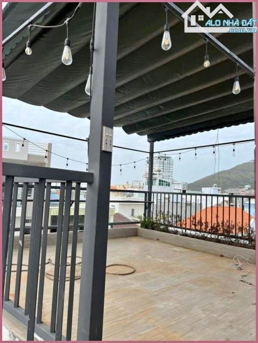 Cho thuê nhà Đồ Chiểu, Vũng Tàu. ✔️ 1trệt 2 lầu có 3 phòng ngủ, 3 tolet, có sân để ô tô