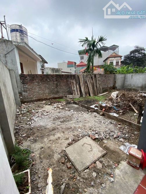 Bán đất Liên Mạc 65m2 , cách 20m ra Ô tô, ngõ nông gần phố giá 5,15 tỷ