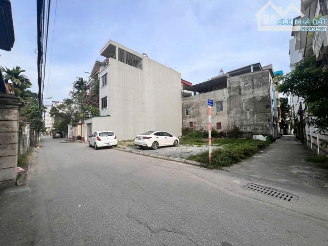 CHÍNH CHỦ BÁN 2 LÔ ĐẤT MẶT NGÕ 268 NGỌC THỤY 53M , GIÁ ĐẦU TƯ NHỈNH 13TỶ ( có TL)