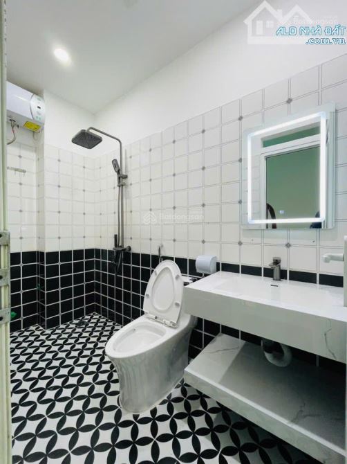 Siêu hiếm- Bán nhà Xuân Phương- Ô tô, KD, 37m2- 4PN. Giá 5.8 tỷ.