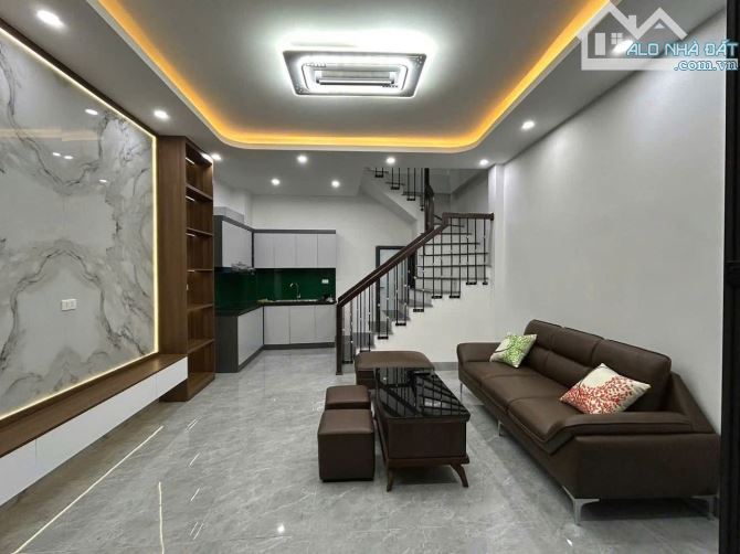 Anh Dương  gửi bán, nhà Tây Tựu 36m2, 4 tầng, 4PN giá 5 tỷ
