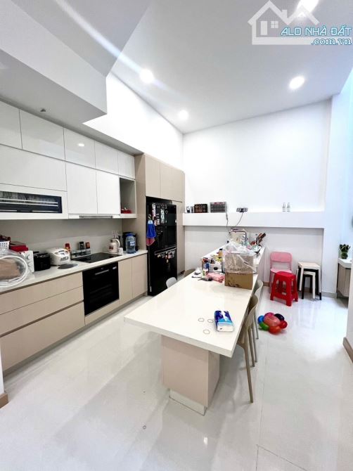 BÁN NHÀ - HẺM 8M PHAN ANH - 70M2 - 3 TẦNG - GIÁ NHỈNH 8 TỶ