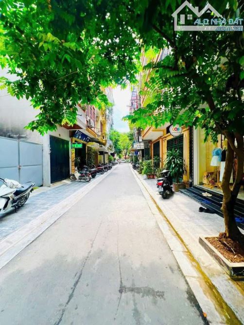 NHÀ 2 MẶT THOÁNG – KINH DOANH ĐỈNH   Trần Quý Kiên – Bán nhà phân lô 6 tầng – chỉ 18.6 t