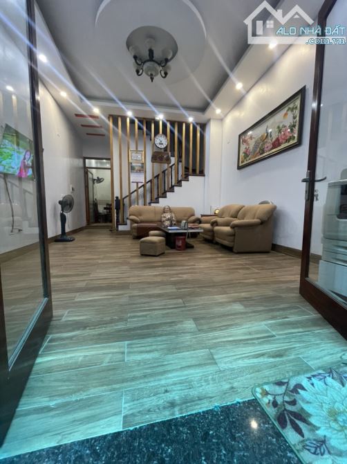ĐỊNH CÔNG THƯỢNG – 71M² – MẶT NGÕ THÔNG – OTO 7 CHỖ QUA NHÀ – GIÁ 13.5 TỶ