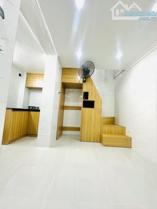 BÁN NHÀ TRẦN XUÂN SOẠN: 3 NGỦ ĐỦ CÔNG NĂNG.TRUNG TÂM HAI BÀ TRƯNG - HÀNG XÓM PHỐ CỔ - 2 TỶ