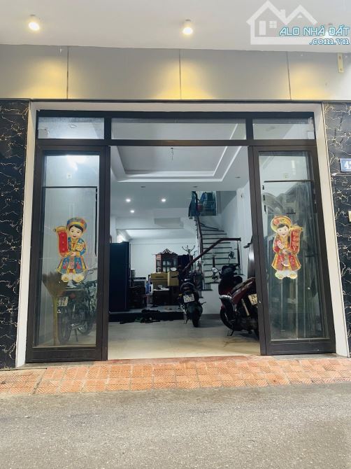 BÁN NHÀ MẶT NGÕ Ô TÔ. KINH DOANH, ĐƯỜNG KIM GIANG. 60M2 - 5 TẦNG. - 10