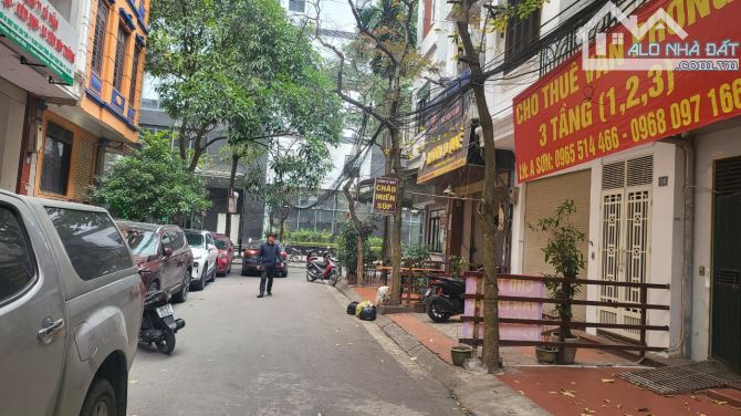 BÁN NHÀ PHÂN LÔ HOÀNG QUỐC VIỆT- Ô TÔ, 2 MẶT NGÕ- 65M2, 6 TẦNG THANG MÁY- GIÁ 16 TỶ - 1