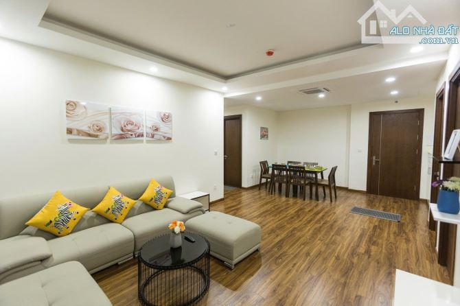 Cho thuê căn hộ the golden palm đường lê văn lương 3 PN full nội thất giá 19 triệu - 1