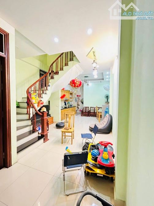 Nhà đẹp ở luôn Cổ nhuế Bắc Từ Liêm. Sổ vuông 50m, 3 tầng MT4m Giá 7 tỷ - 1