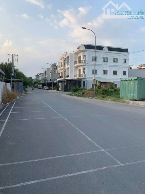 BÁN NHÀ 1T1L PHƯỜNG HOÁ AN TP BIÊN HOÀ. DT: 4x20=80M2. GIÁ: 3TỶ950 TL - 1