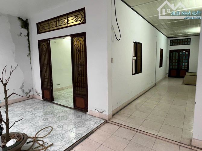 Ngộp NH cần bán gấp căn nhà C4, 2 sẹc Đông Thạnh 4, SHR, Giá 1 tỷ 250. - 1