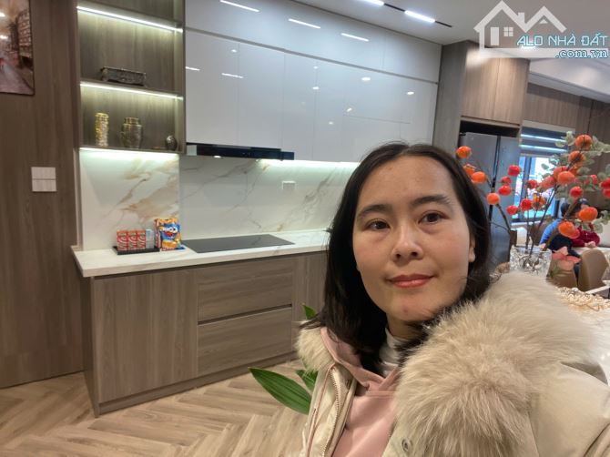 SIÊU PHẨM TÒA DÒNG TIỀN MỸ ĐÌNH- DOANH THU 200 TRIỆU/THÁNG-ĐƯỜNG ÔT-KINH DOANH