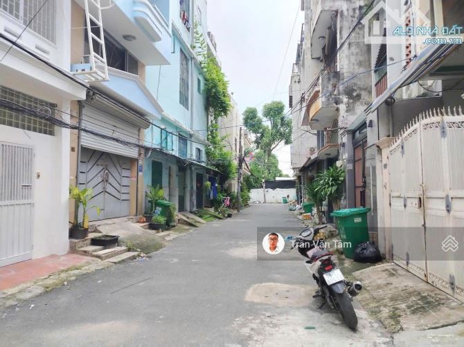 Ngay bến xe Miền Đông! Bán nhà hẻm xe hơi (DT:4x17m CN 64m2) 2 tầng + xe hơi đậu trong nhà - 1