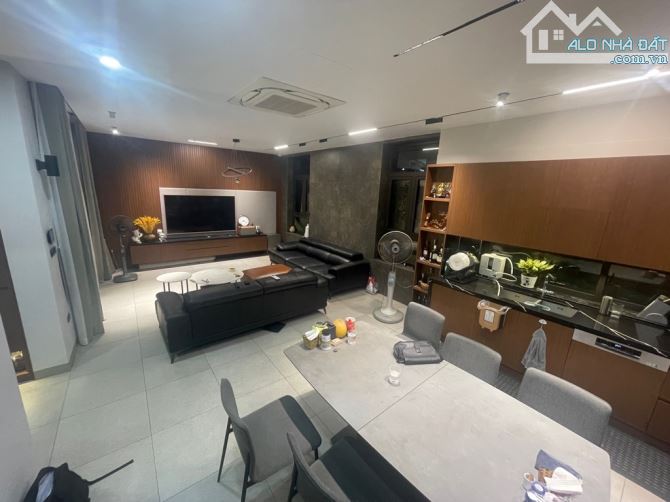 Bán BT Ngọc Thụy - Long Biên - DT 190m - 1