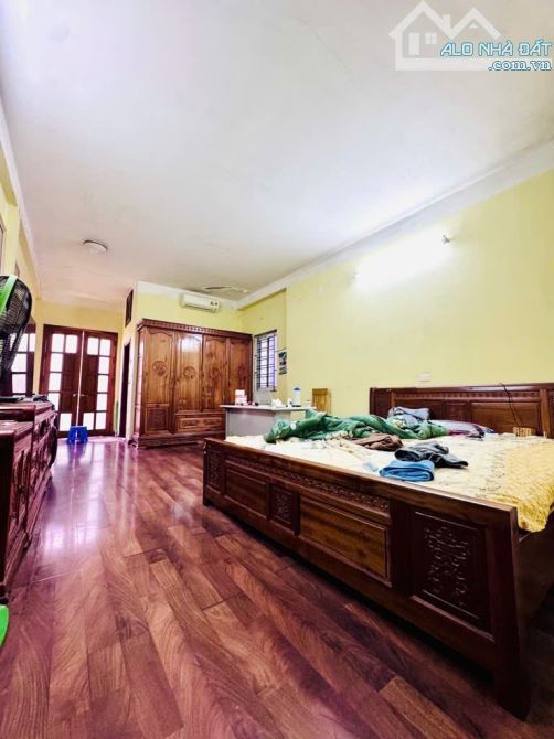 PHÂN LÔ NGHĨA ĐÔ CẦU GIẤY - Ô TÔ TRÁNH - GẦN PHỐ - KINH DOANH - DT 57M2, 5 TẦNG, GIÁ TỐT - 1