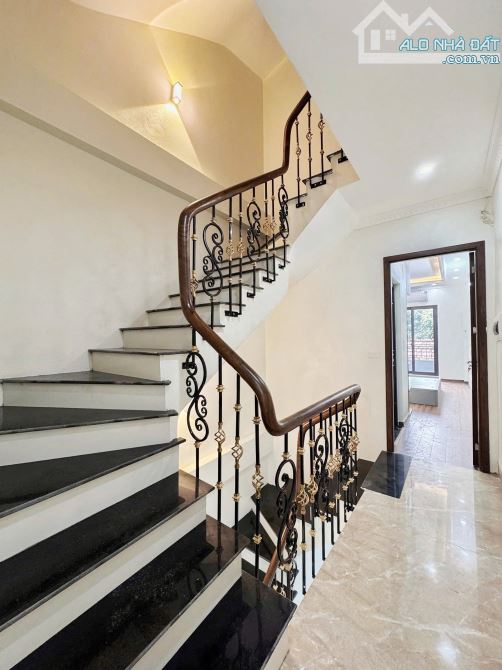 BÁN NHÀ TAM TRINH- ngõ thông ô tô 7 chỗ- 68m chỉ 11,8 tỷ - 1