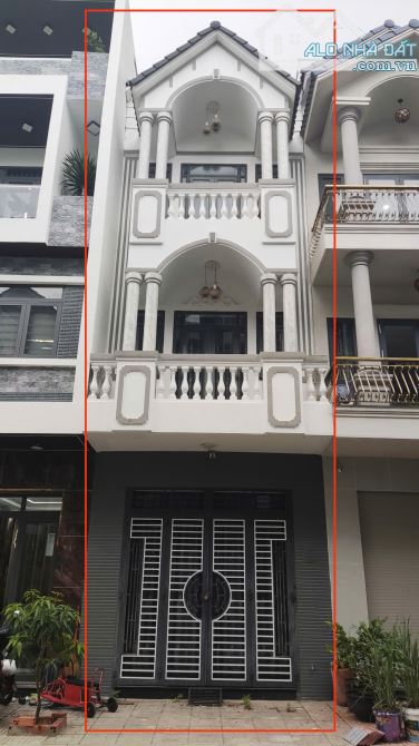 Nhà Đẹp mới xây 1 Trệt 2 Lầu KDC cao cấp ở Thuận An - 1