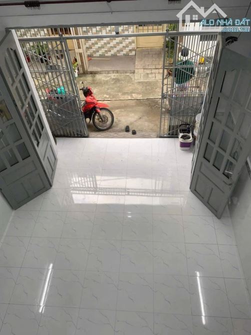 Bán nhà Thạnh Lộc 19 Gần Ngã Tư Ga cách Gò Vấp 2km - 1