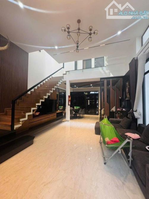 CỰC SỐC giá chỉ 6tỷ5 nhà trung tâm thị trấn Liên Nghĩa - 1