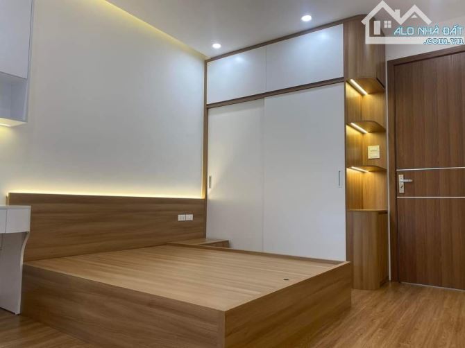 nhà đẹp. cho thuê căn hộ 18T hoàng đạo thúy. 100m2, 2pn2wc full đồ 13,5tr/th - 1