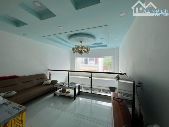 KHU PHÂN LÔ VIP HOÀNG HỮU NAM GIAO LÊ VĂN VIỆT - 5 TẦNG 52m2 4x13 4PN 3WC - Ở NGAY - 1