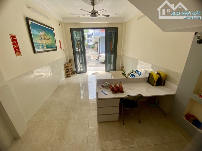 Nhà Khu Phân Lô Đồng Bộ - Trần Thái Tông - Sẵn Dòng Tiền 180tr/năm - Giá Nhỉnh 7 Tỷ - 1