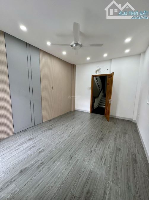 15 Tỷ - Căn nhà hẻm VIP NGUYỄN VĂN THƯƠNG, 4 TẦNG, 4X16M, 64M2 - 1