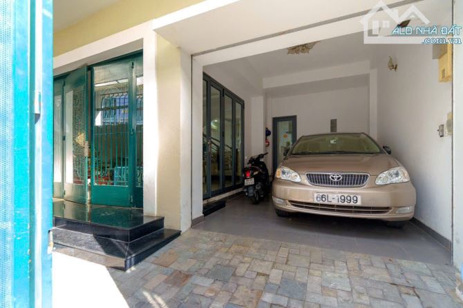 BÁN NHÀ KHU VIP HXH NGUYỄN MINH HOÀNG--dt: 7x14m--3 lầu-- giá 23 tỷ - 1