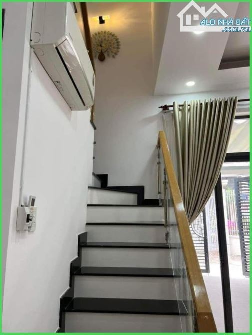 Cho thuê nhà Đồ Chiểu, Vũng Tàu. ✔️ 1trệt 2 lầu có 3 phòng ngủ, 3 tolet, có sân để ô tô - 1