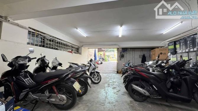 (HIẾM) Bán Nhà MP Lạc Long Quân, 139m2, 7 tầng thang máy, mt 8m, giá 63.9 tỷ - 1