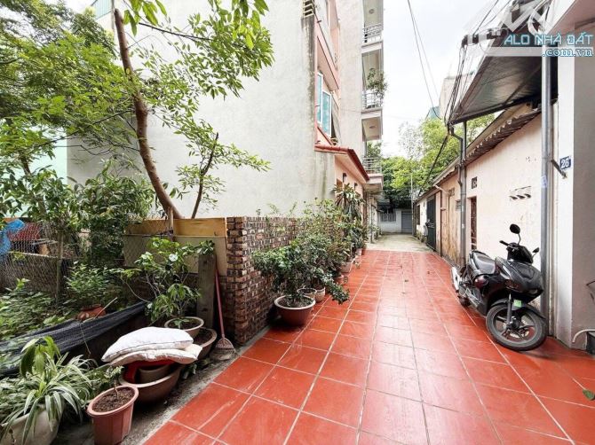 Vip! Bán Nhà -Giáp KĐT CIPUTRA - Gần Phố - Ô Tô Đỗ Gần - 42M2 - 4Tầng - MT 4.6m - 8 Tỷ Hơn - 1
