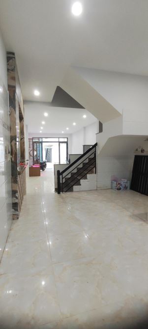 Cần bán nhà Bình Tân, 64m2, hẻm 6m, 2 tầng 3PN, gần bến xe miền tây, nhỉnh 5 tỷ - 1