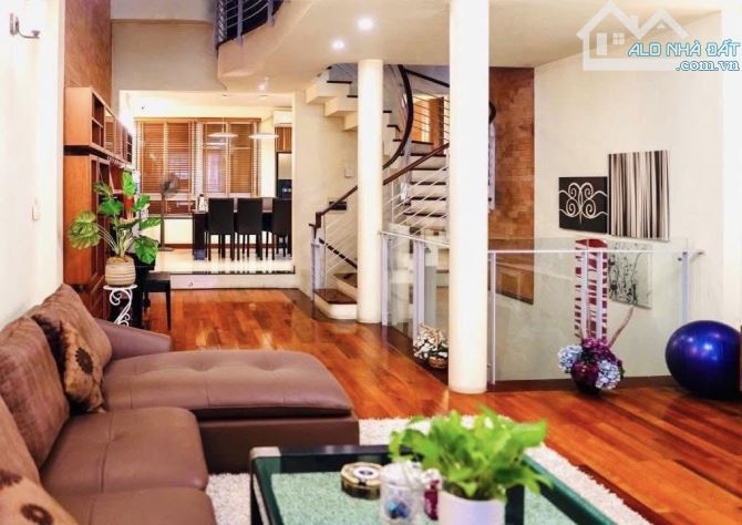 PHÂN LÔ - VÍP PHÙNG CHÍ KIÊN - 59M2 x 5T - Ô TÔ TRÁNH -  GIÁ 17.5 TỶ. - 1