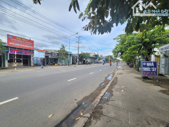 7Tỷ4__178m2__Mặt tiền Kinh Doanh OK__Nhà cấp 4 gác lửng + nhà 1T1L phía sau_thu 13,5 tr/th - 12