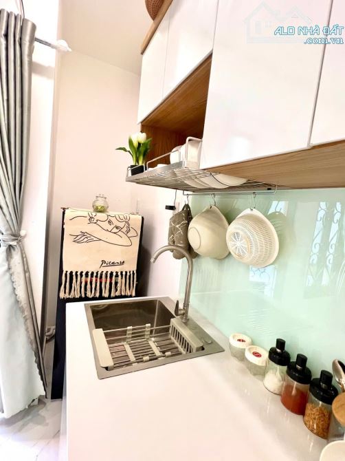 Cho thuê căn hộ 1PN quận 3, ban công, máy giặt riêng, gần sân bay - 14