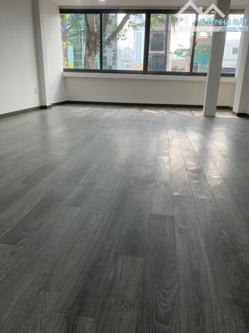 MT Trần Hưng Đạo, P. Nguyễn Cư Trinh, Quận 1, DT: 4,2x17m, Giá 31 tỷ - 16