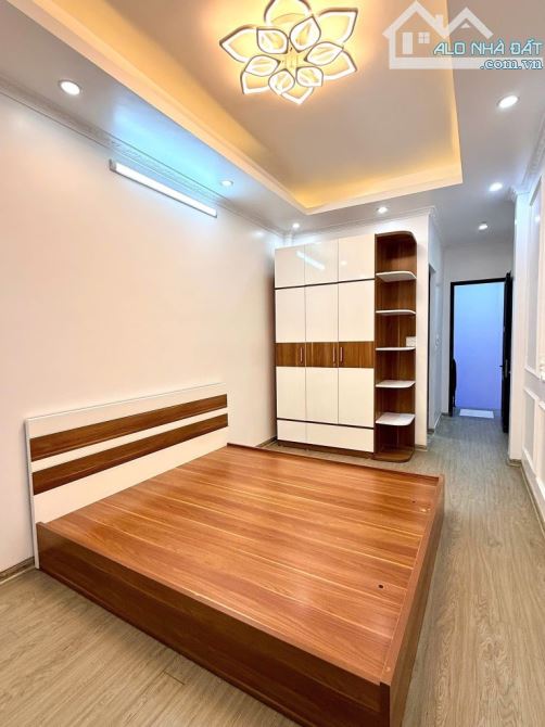 NHÀ PHỐ CỔ NHUẾ. 5 TẦNG. 35M. 6,5 TỶ. NGÕ XE SH TRÁNH.FULL NỘI THẤT. Ở SƯỚNG. QUÁ HIẾM. - 2