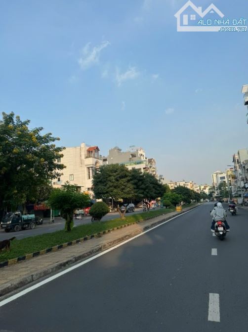 BÁN NHÀ HẺM NHỰA XE HƠI LÊ THÚC HOẠCH, 4X13, 3 TẦNG, 5.6 TỶ TL - 2