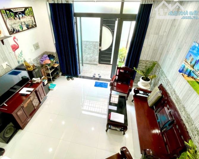 CỰC HIẾM! CHDV Thành Thái, Q10 – 100m², 4 Tầng, Thu Nhập 600tr/ Năm - Chỉ 18 Tỷ! - 2