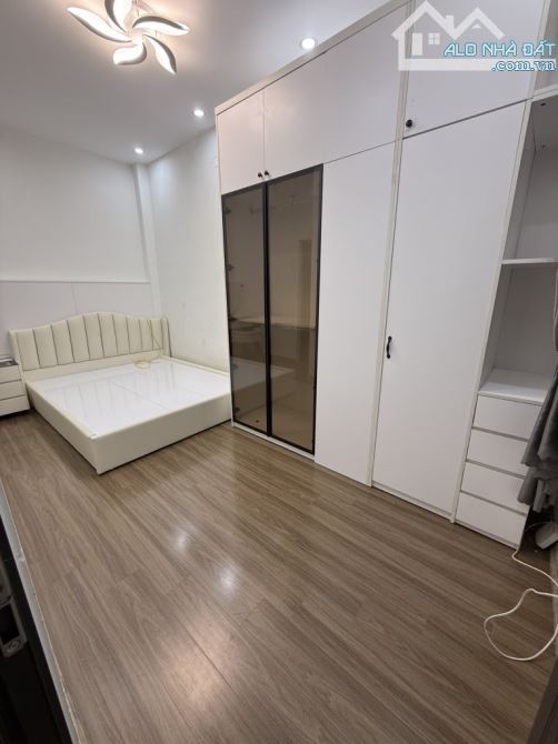 Bán nhà Thanh Nhàn - Mt 4.5 thoáng - Sổ đỏ - Cạnh VC Tuổi Trẻ. - 2