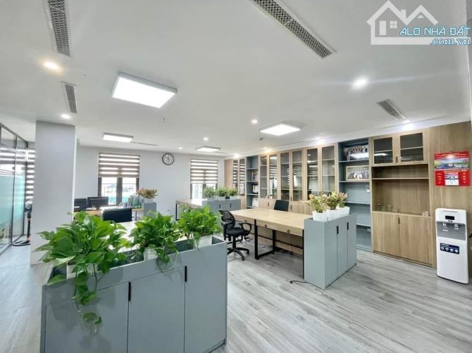Cho thuê vp dt 70m2 đến 150m2 giá 15tr đến 30tr Duy Tân toàn sàn vp đẹp như hạng A - 2