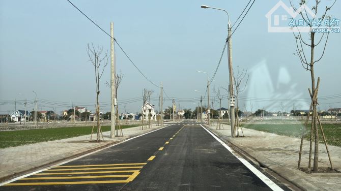 Quá hiếm, đất Quất Lâm Giao Thủy đón sóng Cao tốc 108m2 đường 15m vỉa hè nhỉnh 2 tỷ - 2